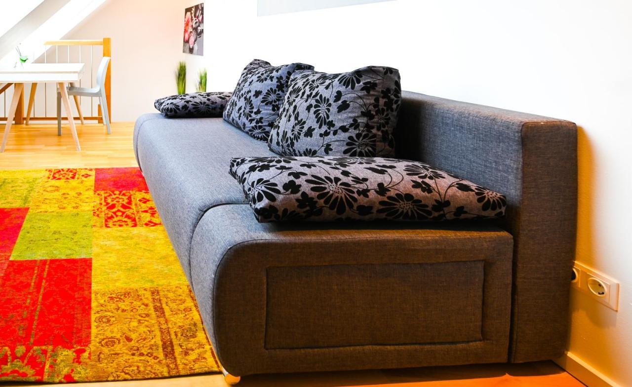 Delightful Duplex Danube Canal Vienna Luaran gambar