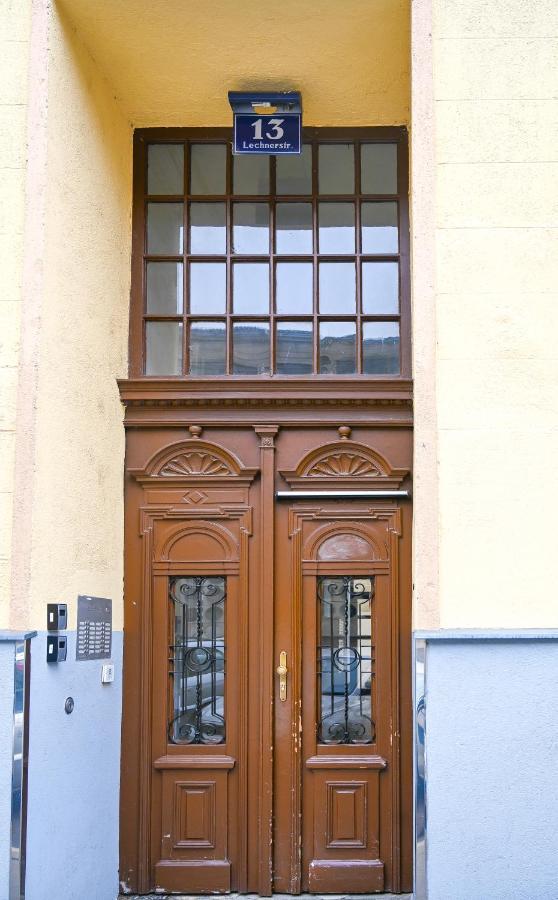 Delightful Duplex Danube Canal Vienna Luaran gambar